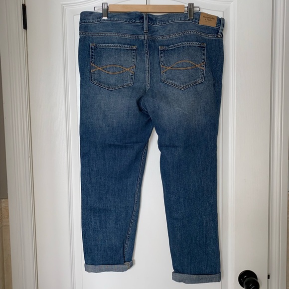 Abercrombie & Fitch Boyfriend Jeans - Picture 4 of 8